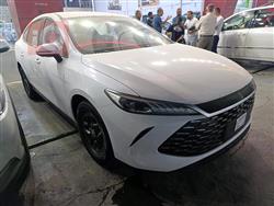 بی وای دی Qin Plus